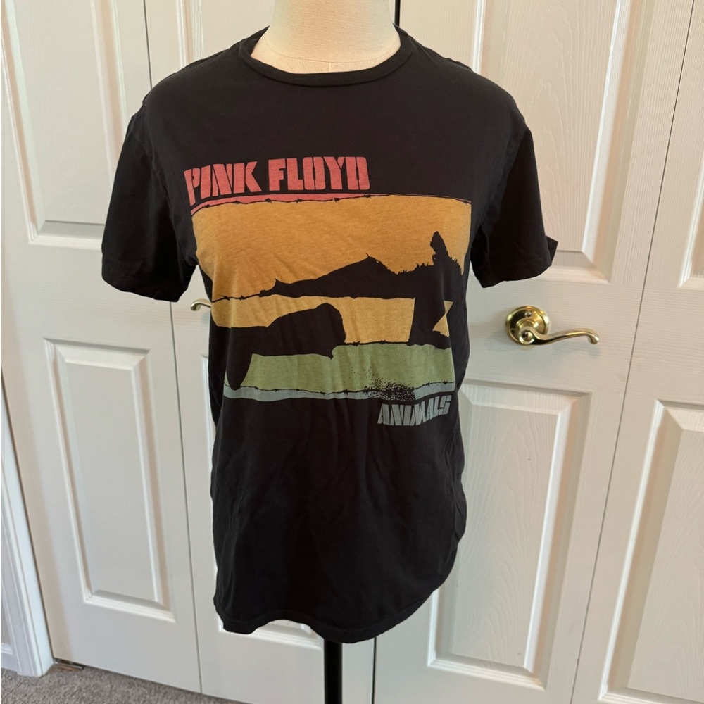 Pink Floyd tee size M